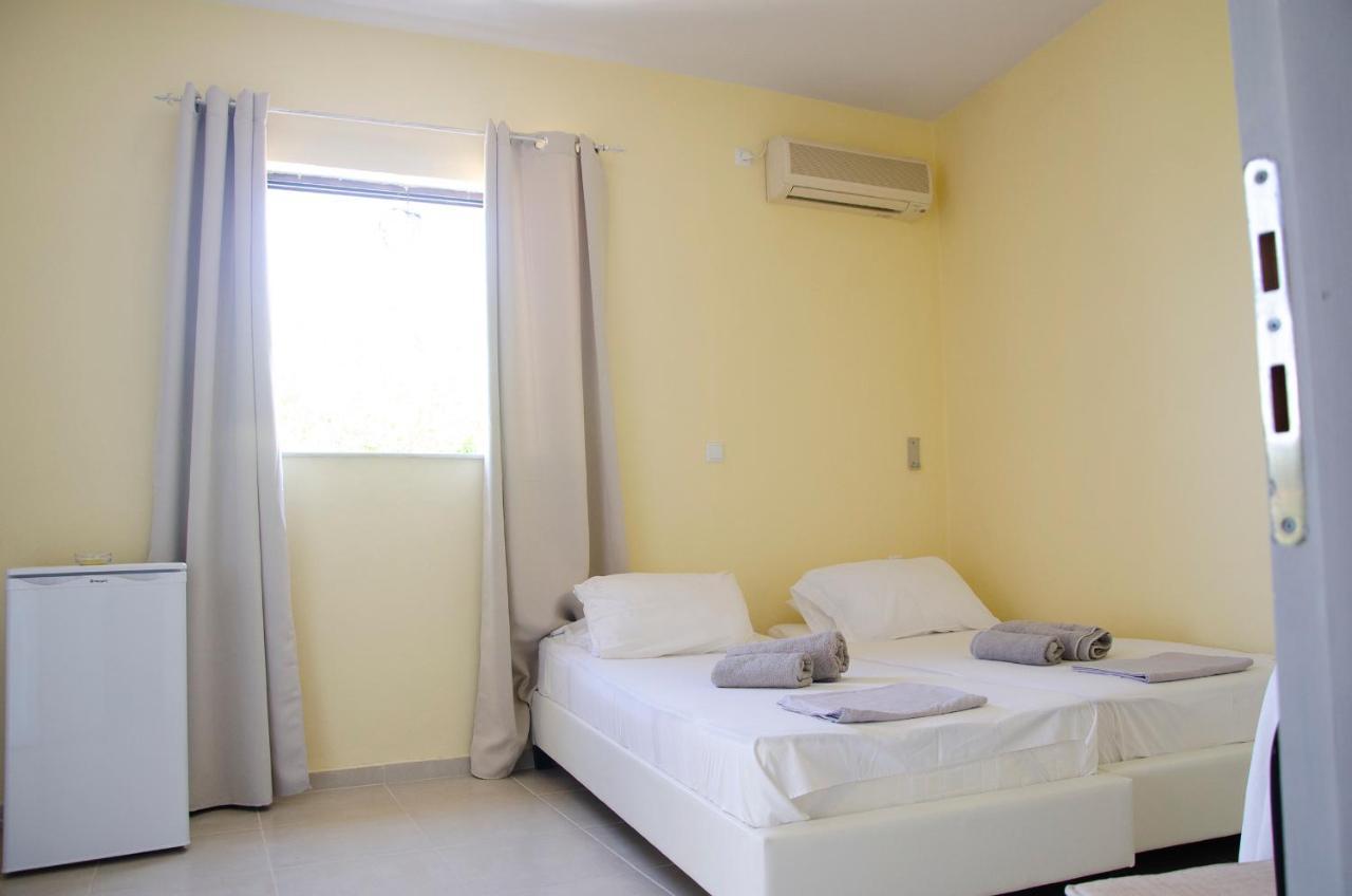 Erato Agios Nikolaos Appartment Buitenkant foto