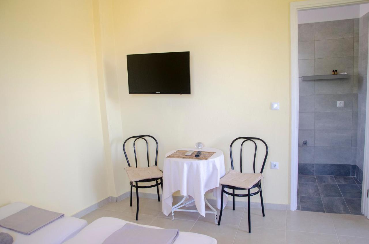 Erato Agios Nikolaos Appartment Buitenkant foto